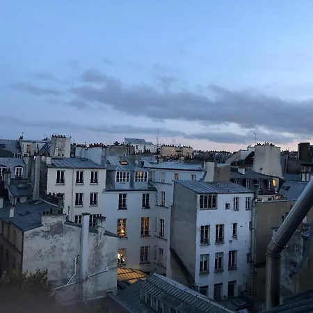 Duplex & Charme De Chalet En Plein Coeur Du Marais Appartamento Parigi